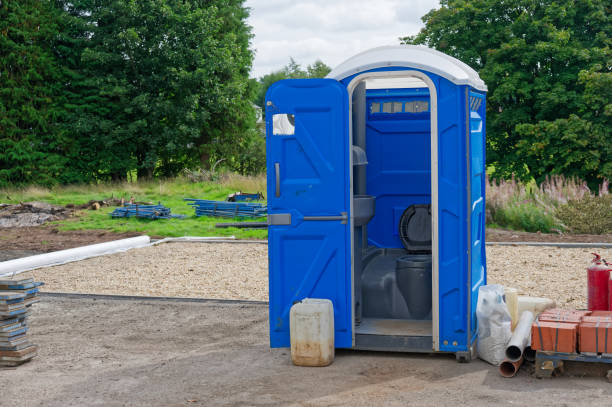 Best Portable Restroom Setup and Delivery  in Newark, NJ